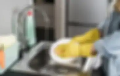 Minyak Goreng dan 4 Sisa Makanan Ini Enggak Boleh Dibuang ke Wastafel!