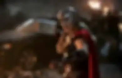 Natalie Portman dan Taika Waititi Bahas Penyakit Kanker Jane Foster!