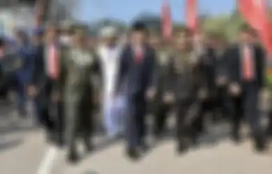 Pantas Sakit Hati, Begini Penyebab Jenderal Gatot Nurmantyo Didepak, Foto Presiden Jokowi Jalan Kaki di HUT TNI Sempat Heboh