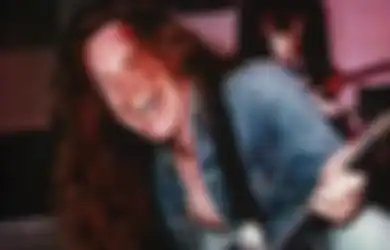 Lagi Beli Walkman Malah Disangka Pengedar Narkoba, Dua Legenda Metal Dunia Ini Ditangkap Polisi