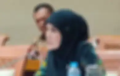 Kegiatannya Jadi Anggota DPR RI Padat Merayap hingga Bikin Pusing, Mulan Jameela Kepergok Lakukan Hal Receh Ini untuk Menghibur Diri Usai Pulang ke Rumah