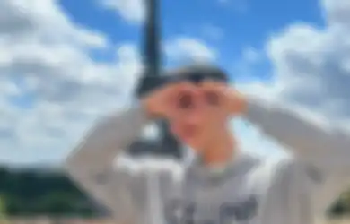 Park Bo-gum Unggah Momen Selama di Paris Melalui Twitter Pribadi!