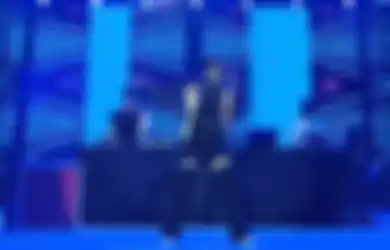 Semalam Weird Genius Bawain Lathi di Panggung Jakarta Fair Kemayoran 2022, Liukan Dance Sara Fajira Mirip Badarawuhi