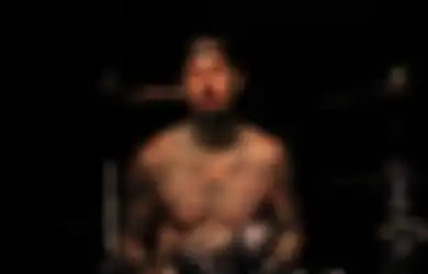 Sempat Masuk Rumah Sakit, Travis Barker: Gue Merasa Jauh Lebih Baik!