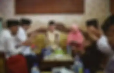 Bukan Cuma Luhut Binsar, Prabowo Subianto Kunjungi Ponpes Shiddiqiyyah Demi Tujuan Ini, Foto Menhan Cium Tangan Ayah Bechi Jadi Sorotan
