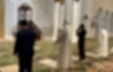 Selain Momen Idul Adha, Prabowo Dampingi Jokowi Salat di Tempat Suci Ini, Foto Ibadah Sang Pemimpin Diunggah