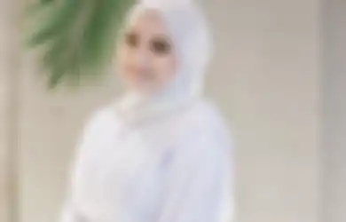 'Semoga Tetap Istiqomah', Dituding Pindah Agama Demi Sule, Jawaban Nathalie Holscher Bikin Netizen Merinding, Terkuak Awal Mula Ibunda Adzam Masuk Islam