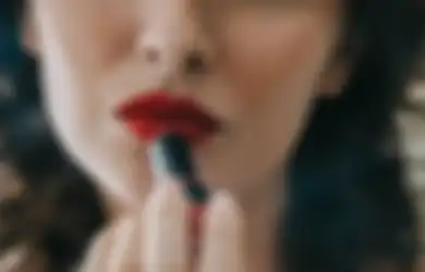 Sekalinya Terjadi Bikin Anda Dapat Rejeki Nomplok, Inilah Beberapa Arti dan Makna Mitos Kedutan di Bibir Menurut Primbon Jawa!