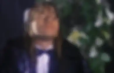  Video Klip Guns N' Roses 'November Rain' Jadi Video Pertama yang Berumur Lebih Tua Dari YouTube yang Mencapai 1Miliar Views