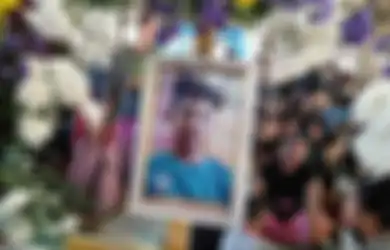 Pilu, Tak Langsung Meninggal Dunia Usai Diberondong Peluru KKB Papua, Sosok Juda Guru Singa Didekap Sepupu di Detik-detik Meregang Nyawa