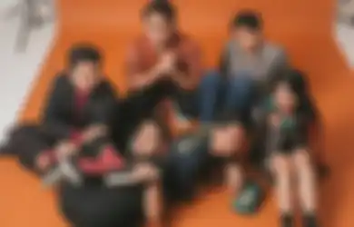 Rekomendasi Lagu Indie 'Pesona' dengan Dua Versi Menarik milik Lomba Sihir!