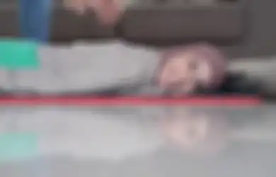 Bikin yang Nonton Ngerasa Horor, Viral Video Pantulan Wajah Lesti Kejora Tunjukkan Keanehan Ini Saat Pijat Kretek, Netizen: Mukanya Beda
