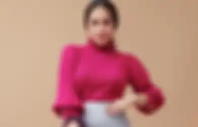 Nagita Slavina Bikin Jiwa Miskin Warganet Meronta-ronta, Istri Raffi Ahmad Kepergok Pakai Ikat Rambut Seharga Motor, Netizen: Aku Mau Pingsan