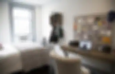 Ruang Kerja Rumah yang Digabung dengan Kamar Tidur pun Bisa Jadi Efektif, Berikut Caranya!