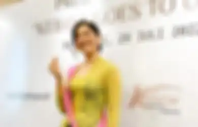 Dian Sastrowardoyo Tak Gengsi Pakai Kebaya Seharga Rp55 Ribu Meski Suaminya Konglomerat, Istri Maulana Indraguna Sutowo: Saya Beli Online!