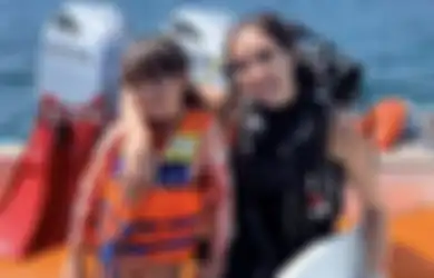 Dielus-elus Mantan Istri, Respons Gading Marten Bikin Heboh, Foto Gisel Sampai Ikut Dikomentari