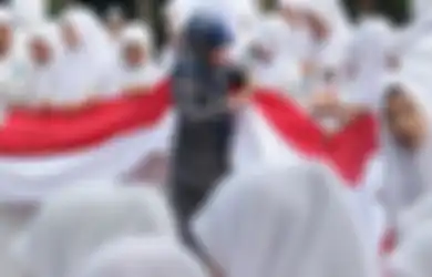 Dosen UM Surabaya Kritisi Kasus Siswi yang Dipaksa Pakai Jilbab: Sekolah Sejatinya Ruang yang Menjunjung Tinggi Kemanusiaan