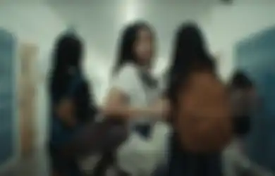 Musik Video High School in Jakarta Milik NIKI Dibintangi Para Sahabat Termasuk Rich Brian