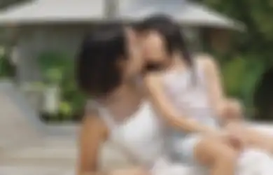 Bibir Gisel Nyaris Kena Cium, Posisi Gempi Sampai Bikin Iri, Foto Liburan Sang Artis Disorot