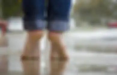 Simak Arti Kedutan di Telapak Kaki Menurut Primbon Jawa, Pertanda Harus Hati-hati hingga Akan Dihampiri Rezeki
