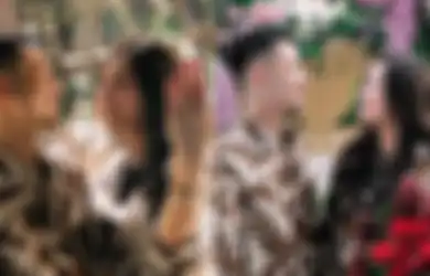 Romantis Kopelan Pakai Baju Batik, Jess No Limit Lamar Sisca Kohl dengan Cara Romantis dan Mengharukan, Sang Seleb TikTok Sampai Tak Bisa Berkata-kata