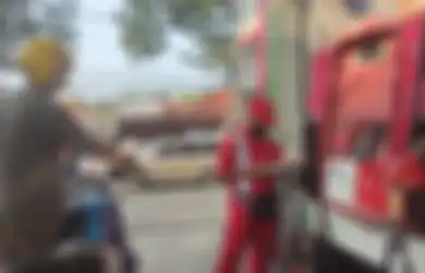 Bendahara Negara Pede Bansos Pemerintah Bisa Menjaga Tingkat Kemiskinan di Tengah Harga Pertalite dan Solar yang Meroket, Jokowi: Ini Pilihan Terakhir...