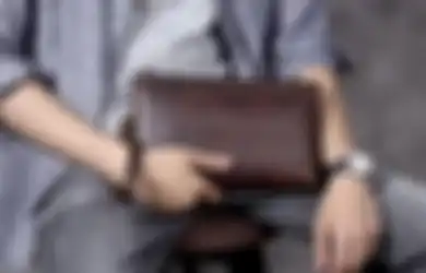 3 Rekomendasi Clutch Pria yang Jadi Fashion Kekinian, Belanja di Shopee Sekarang!