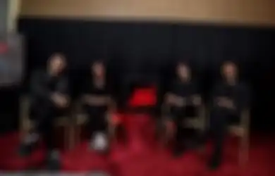 Biasanya Berakting Jadi Manusia Kini Harus Jadi Setan, Sheila Dara dan Ganindra Bimo Pendalaman Karakter Kuntilanak dan Genderuwo demi Film Jagat Arwah