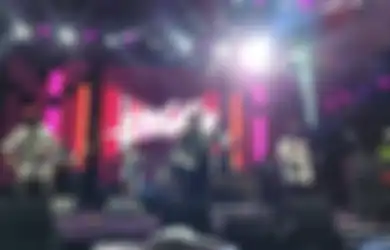 Saykoji di Flavs Festival 2022: Tampil Pakai Angklung Sampai Bawain Lagu 'Online' Versi Terbaru, Angkat Isu UU ITE