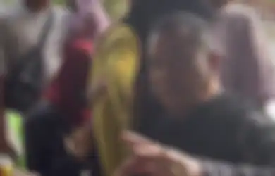 Repot-repot Minta Atensi Kapolda Metro, Hotman Paris Murka Dapat Laporan Begini dari Keluarga Anak Yatim Korban Pemerkosaan, Foto Sang Pengacara Banjir Komentar