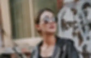 Pesonanya Bisa Buat Semua Laki-laki Terpikat, Unggahan Luna Maya Sukses Buat Pelatih Timnas Shin Tae Young Komentari Foto Cantiknya, Warganet Dibuat Salfok dengan Ini