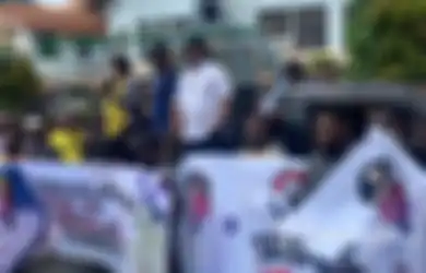 Bela Lukas Enembe, Ribuan Pendukung Gubernur Pupua Bakal Demo, Tokoh Adat Minta Jokowi Lakukan Hal Ini, KPK: Kami Tidak Pernah Mengkriminalisasi 