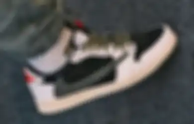 Yuk Intip Detail dari Travis Scott x Air Jordan 1 Low OG ‘Olive’