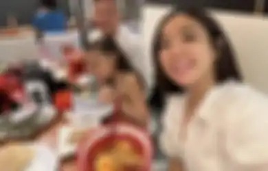 Gaya Gisel Foto Sebangku Gading Marten Disorot, Orangtua Gempi Dibilang Kasihan