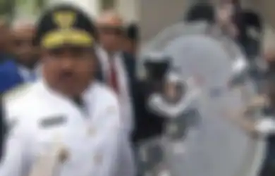 Lukas Enembe Habiskan Ratusan Miliar untuk Judi, Pengacara Sebut Gubernur Papua Hanya Cari Refreshing saat Berobat di Singapura, Aloysius Renwarin: Hiburan