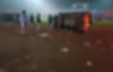 Pelatih Arema Saksikan dengan Mata Kepalanya Sendiri Suporter Meninggal di Pelukan Pemain: Jika Kami Imbang, Ini Tidak akan Terjadi...