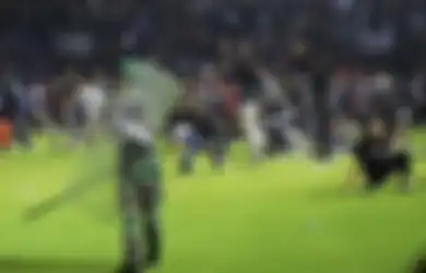 Selamat dari Kerusuhan Stadion Kanjuruhan, Netizen Bagikan Kronologi Kepanikan Penonton Karena Gas Air Mata