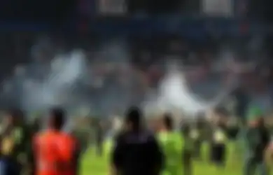 Arema FC VS Persebaya Berakibat 127 Orang Meninggal dan 180 Lainnya Terluka, Kapolda Jatim: Penonton Turun ke Tengah Lapangan