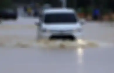 Awas, 3 Komponen Mobil Ini Bisa Berkarat Jika Terabas Banjir, Simak