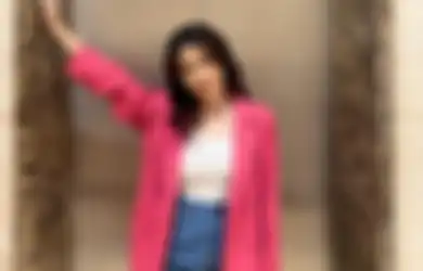 Vionita Sihombing Dandan Satu Setengah Jam Sambil Galau Bareng Tulus