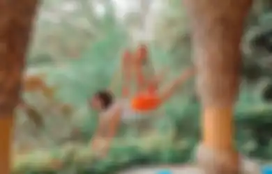 3 Foto Aesthetic Gisel Lakukan Gerakan Yoga di Bali, Nobu Ikut Disenggol: Beruntung Banget!
