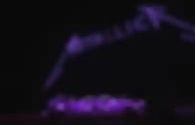 Keren! Seorang YouTuber Bikin Drone Show Metallica dan Stranger Things Setinggi 121 Meter!