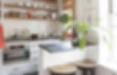 Pantas Ibu RT Betah Ngobrol di Rumah, Ternyata Desain Meja Makan Ubah Aura Dapur Sempit Jadi Hangat Nan Nyaman, Intip 6 Foto Hasil Aplikasinya