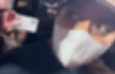 Rizky Billar Langsung Ngacir Lompati 3 Anak Tangga Sekaligus, Penampilan Suami Lesti Kejora Saat Wajib Lapor Jadi Sorotan, Ngaku Takut Soal Ini