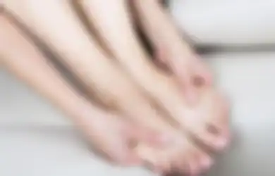 Akan Memperoleh Kesulitan hingga Segera Berpergian Jauh, Inilah Arti Kedutan Area Telapak Kaki Menurut Primbon Jawa
