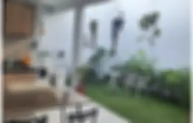 Taman Belakang Rumah Kuncinya, Desain Dapur Tanpa Sekat dengan Ruang Hijau Jadi Semakin Segar, Tengok 7 Foto Aestheticnya
