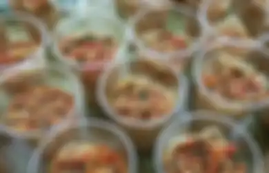 Jajan Spageti Kaki Lima Seharga Dua Ribu, 16 Siswa di Pesanggaran Keracunan Makanan