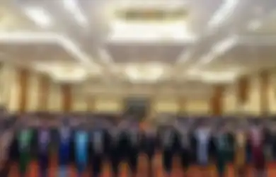 Puluhan Mahasiswa UM Surabaya Lulus Tanpa Skripsi, Diganti Pakai Ini
