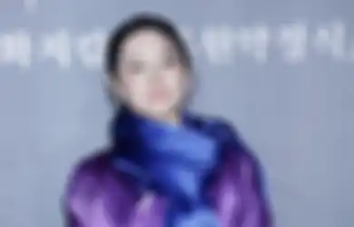Bintang 'Lady Vengeance' Lee Young-ae Bantu Kirim Tubuh Korban Itaewon Pulang ke Rusia