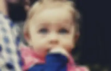 44 Ide Arti Nama Bayi Perempuan dari Warna Biru, Cantik dan Tak Pasaran